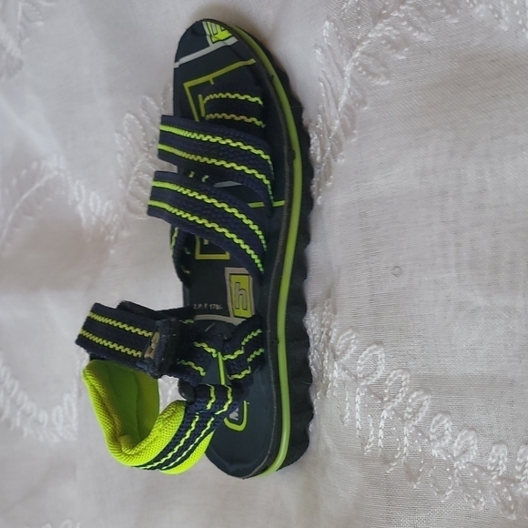 Hut Moc Kids Sandals Size 8 Blue & Green - Picture 1 of 6